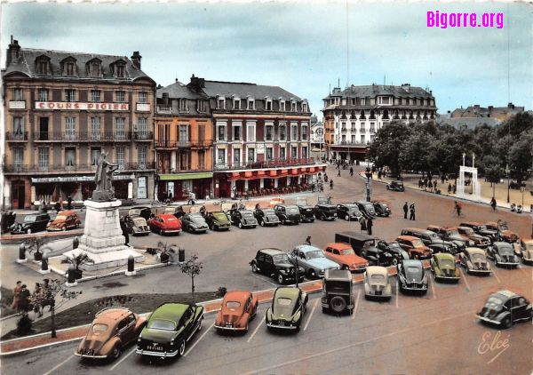 place de Verdun à Tarbes