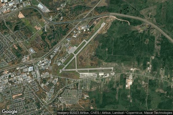 Maps Aeroport CYQM 