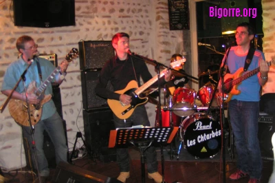 Premier concert des Chtarbés au Café à Tarbes