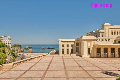 Biarritz, la grande plage et le casino, photo jpeg-studios