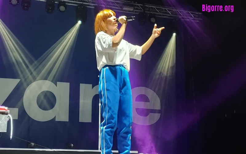 Le soleil de Suzane fait oublier la pluie à Pau