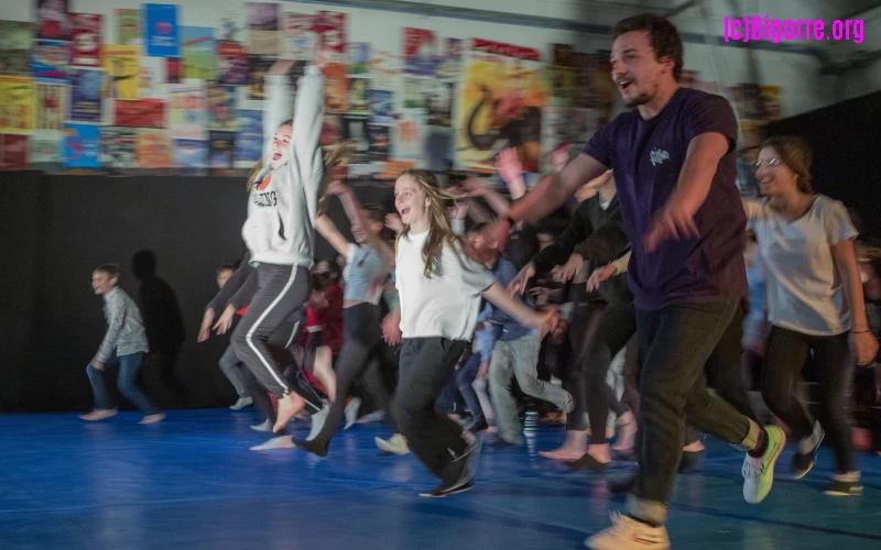 Le R Cabaret du cirque Passing