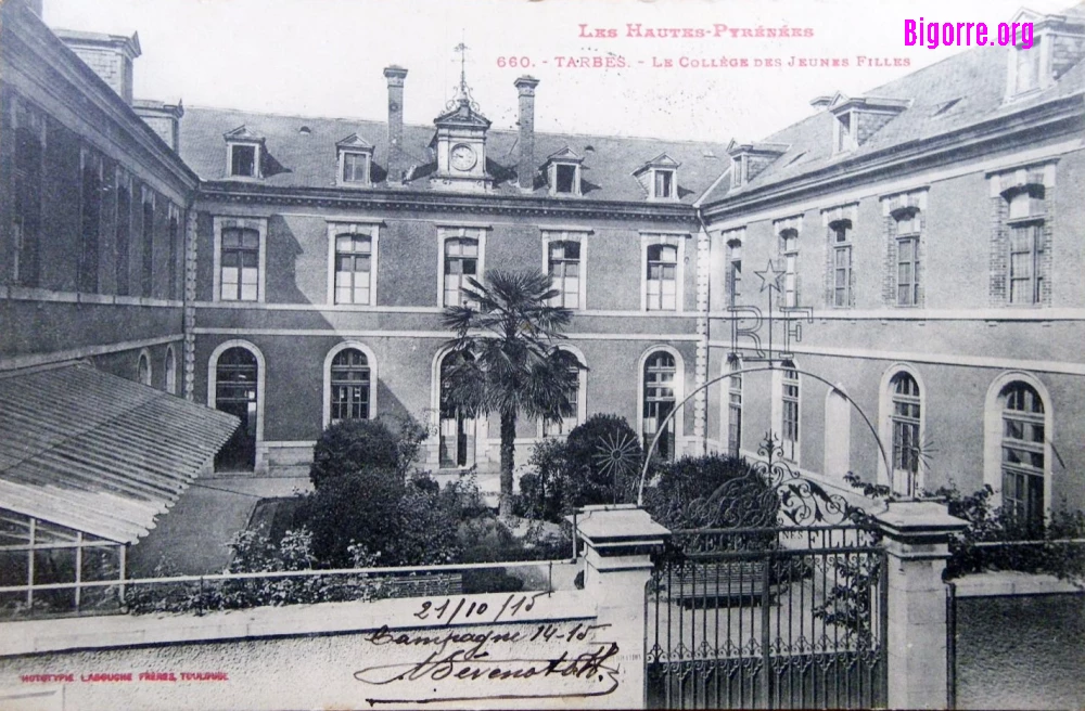 Le collège Desaix à Tarbes alors 