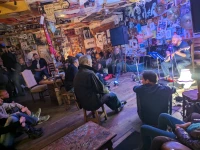 Eugene Chadbourne au Celtic Pub/ Stéphane Boularand (c)Bigorre.org